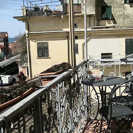 بيت ضيافة La Loggia ليفانتو