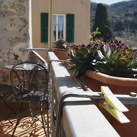 بيت ضيافة La Loggia 4*