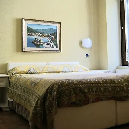 La Loggia Pensión 4*