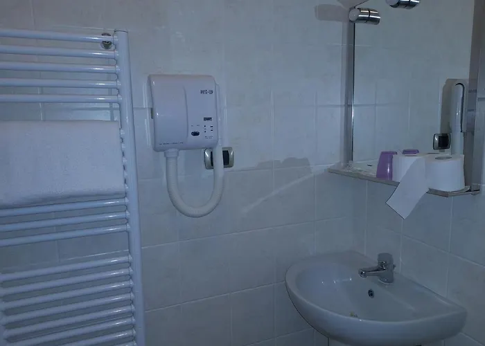 Πανσιόν La Loggia 4*